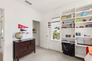 3501 Crocker Dr, Sacramento, CA 95818 - Photo 36