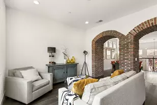 3501 Crocker Dr, Sacramento, CA 95818 - Photo 14