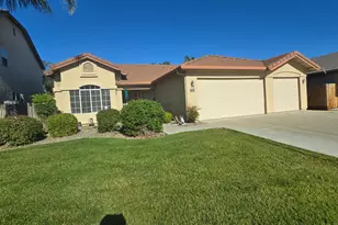 1613 Bay St, Los Banos, CA 93635 - Photo 1