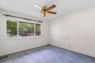 8321 Willowdale Way, Fair Oaks, CA 95628 - Photo 32