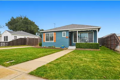 600 Alicante Drive, Lodi, CA 95240 - Photo 2