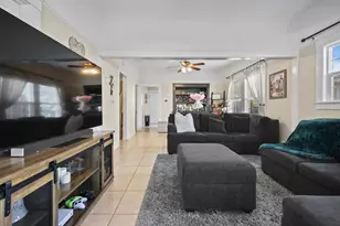 1511 Country Club Blvd, Stockton, CA 95204 - Photo 8