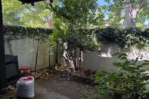 790 E Woodside Ln, Sacramento, CA 95825 - Photo 22