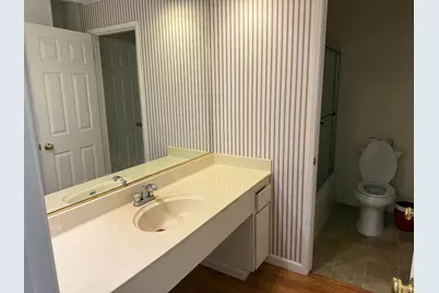 790 E Woodside Lane #6, Sacramento, CA 95825 - Photo 4