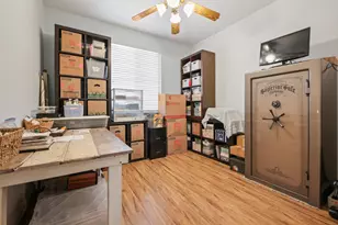 668 Spirou St, Stockton, CA 95204 - Photo 28