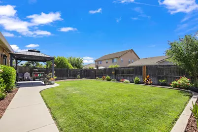 668 Spirou Street, Stockton, CA 95204 - Photo 44