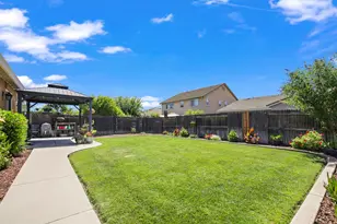 668 Spirou St, Stockton, CA 95204 - Photo 44