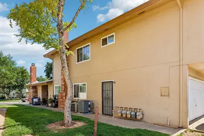 4145 Apostolo Circle, Sacramento, CA 95824 - Photo 6