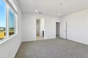 4569 Holiday Ln, Lincoln, CA 95648 - Photo 8