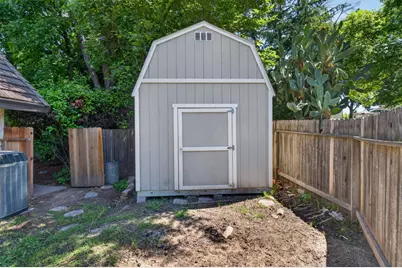 5904 Courville Court, Fair Oaks, CA 95628 - Photo 38