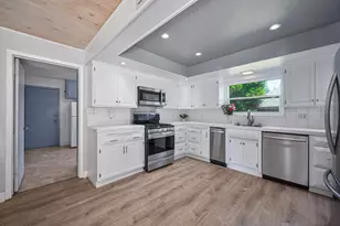 4950 Richwood Ct, Fair Oaks, CA 95628 - Photo 18