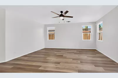 8406 Keusman Street, Elk Grove, CA 95758 - Photo 34