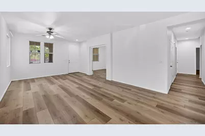 8406 Keusman Street, Elk Grove, CA 95758 - Photo 10