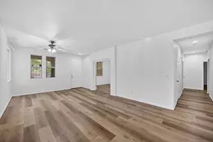 8406 Keusman St, Elk Grove, CA 95758 - Photo 10