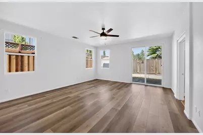 8406 Keusman Street, Elk Grove, CA 95758 - Photo 32