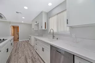 7284 Farm Dale Wy, Sacramento, CA 95831 - Photo 10