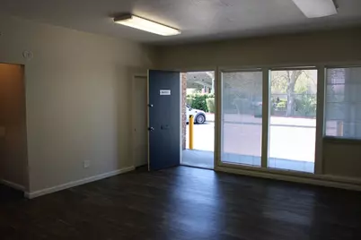 1040 W Capitol Avenue, West Sacramento, CA 95691 - Photo 4