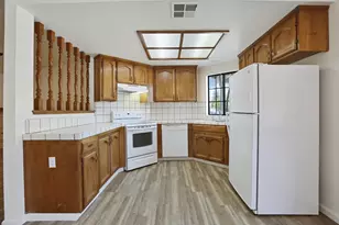 823 Domingo Ct, Turlock, CA 95380 - Photo 8