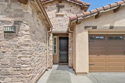 9832 Allen Ranch Way, Elk Grove, CA 95757 - Photo 2