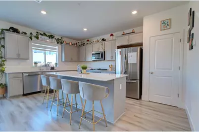 15581 Kellogg Creek Court, Lathrop, CA 95330 - Photo 20