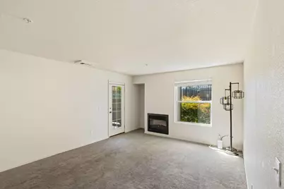 7283 Florin Mall Drive #12, Sacramento, CA 95823 - Photo 4
