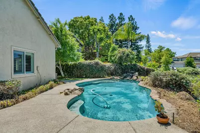9282 Monmouth Court, Elk Grove, CA 95758 - Photo 48