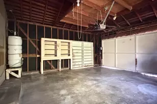 1813 Enslen Ave, Modesto, CA 95350 - Photo 40