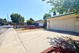 1813 Enslen Ave, Modesto, CA 95350 - Photo 2