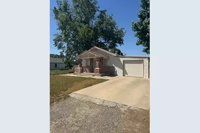 909 E Lincoln Avenue, Madera, CA 93638 - Photo 14