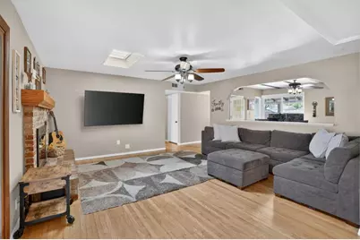 6125 Everest Way, Sacramento, CA 95842 - Photo 8