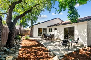 8940 Red Leaf Way, Sacramento, CA 95826 - Photo 40