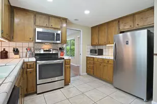 1844 Venetian Dr, Stockton, CA 95207 - Photo 18