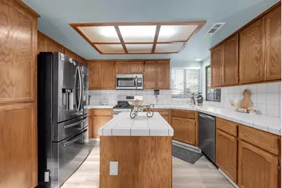 2809 Fleming Court, Modesto, CA 95356 - Photo 8