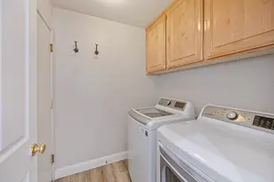 1010 Thompson Cir, Folsom, CA 95630 - Photo 48