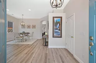 1010 Thompson Cir, Folsom, CA 95630 - Photo 10