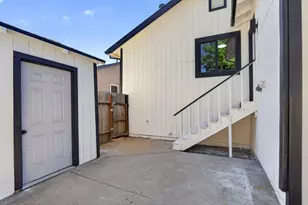 3217 43rd St, Sacramento, CA 95817 - Photo 30