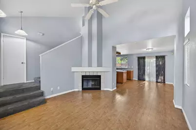 9572 S Coast Lane, Elk Grove, CA 95758 - Photo 6
