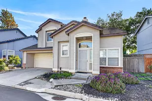 9572 S Coast Ln, Elk Grove, CA 95758 - Photo 2