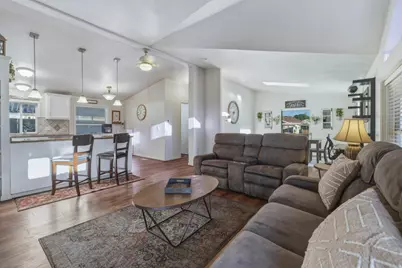 La Perla Drive, Modesto, CA 95357 - Photo 8