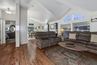 La Perla Drive, Modesto, CA 95357 - Photo 10