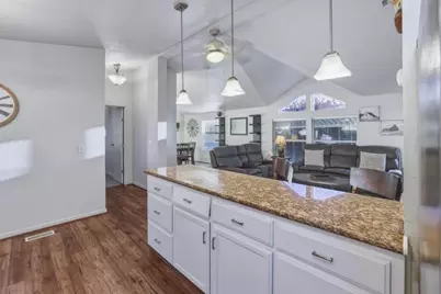 La Perla Drive, Modesto, CA 95357 - Photo 18