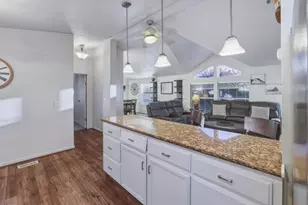 La Perla Dr, Modesto, CA 95357 - Photo 18