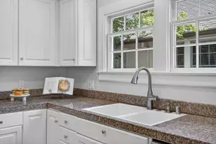 2702 Donner Way, Sacramento, CA 95818 - Photo 26