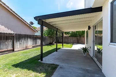 6130 Crossroads, Riverbank, CA 95367 - Photo 14