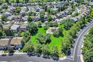 5523 Tamarindo Ln, Elk Grove, CA 95758 - Photo 76