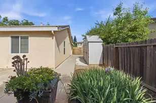 10909 Wethersfield Dr, Mather, CA 95655 - Photo 32