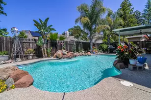 7613 Glenbain Way, Elk Grove, CA 95758 - Photo 92
