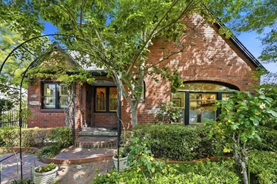 433 41st Street, Sacramento, CA 95819 - Photo 1