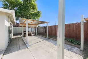 2757 Altos Ave, Sacramento, CA 95815 - Photo 38