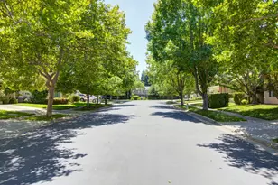 28 Eastham Ct, Sacramento, CA 95833 - Photo 60